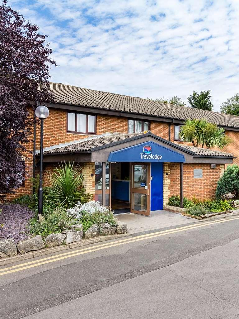 Travelodge London Wimbledon Morden Morden  Екстер'єр фото